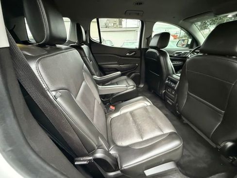 Used 2019 GMC Acadia SLT image 29