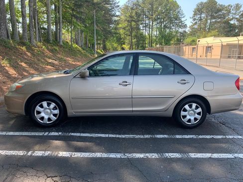Used 2003 Toyota Camry LE FWD image 3