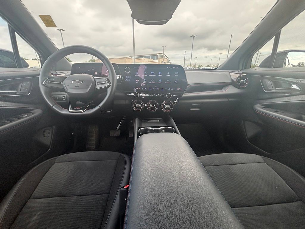 Used 2025 Chevrolet Blazer EV RS AWD/4WD image 25