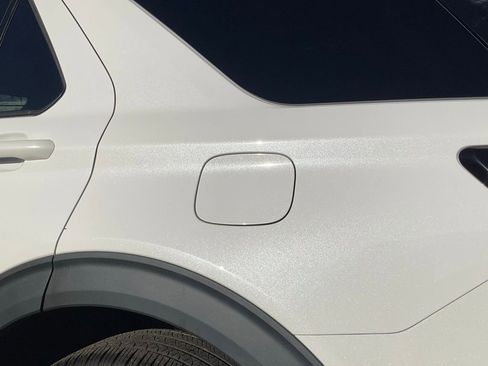 Used 2025 Ford Explorer ST-Line w/ Premium Package image 12