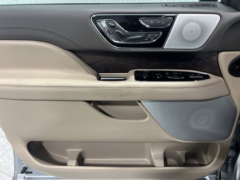 Used 2023 Lincoln Navigator L Reserve image 21