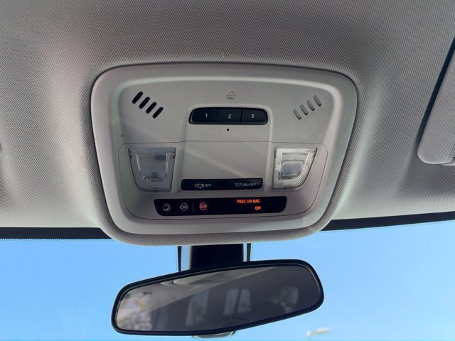 Used 2018 Chevrolet Traverse LT FWD image 23