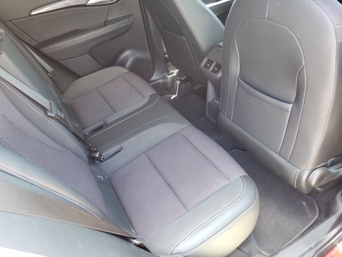 Used 2022 Buick Envision Preferred image 11