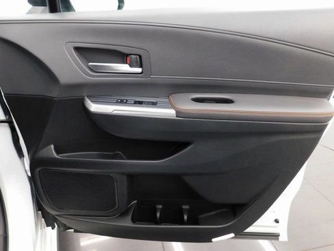 Used 2023 Toyota Sienna XSE image 30