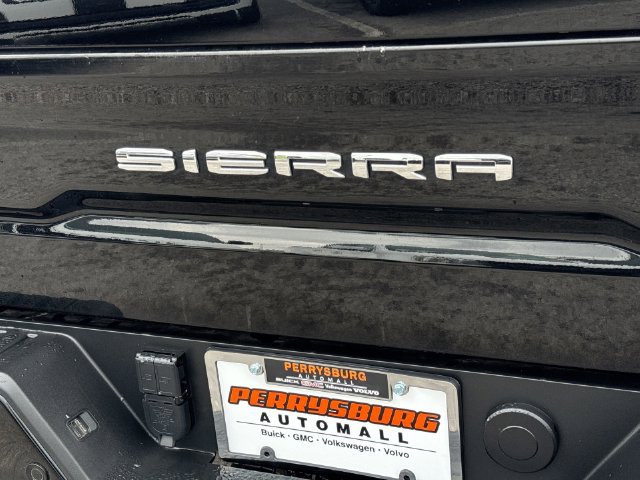 Used 2023 GMC Sierra 1500 AT4 w/ AT4 Preferred Package AWD/4WD image 32