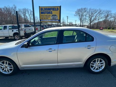 Used 2011 Ford Fusion S image 8