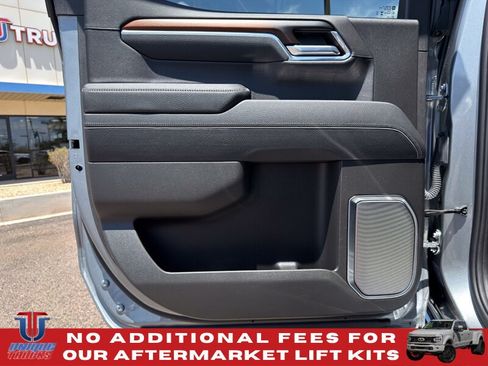 Used 2025 GMC Sierra 1500 Denali w/ Technology Package AWD/4WD image 24