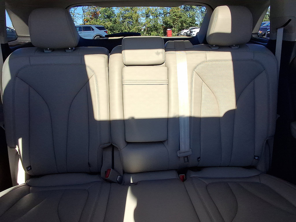 Used 2023 Lincoln Nautilus Reserve AWD/4WD image 39
