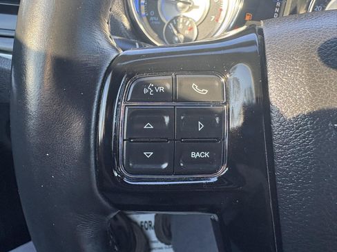 Used 2014 Chrysler 300 Uptown Edition w/ Quick Order Package 22M image 27