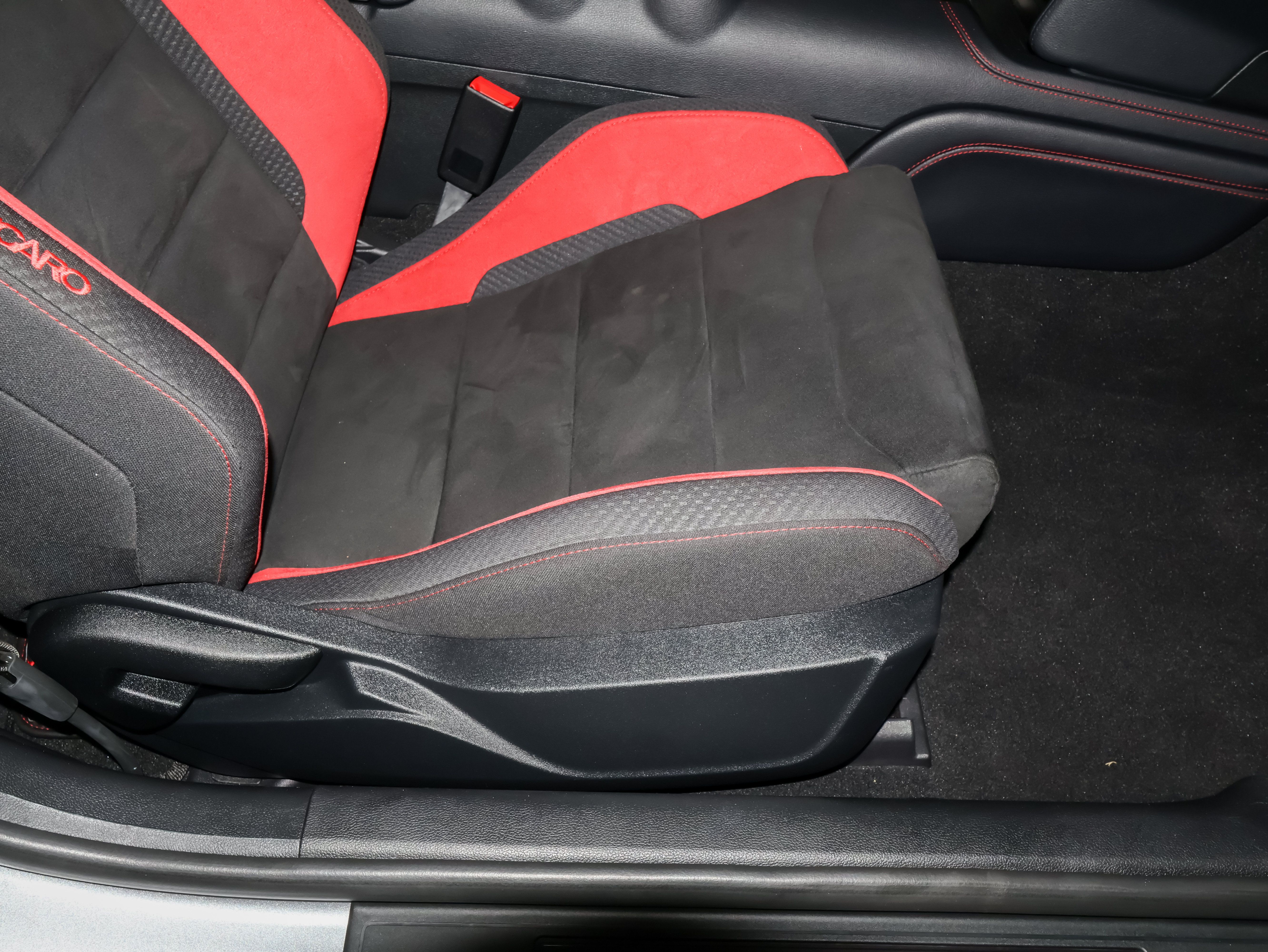 Used 2020 Ford Mustang Shelby GT350R w/ GT350R Equipment Group 920A RWD image 52