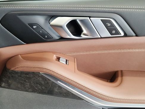 New 2025 BMW X7 M60i image 26