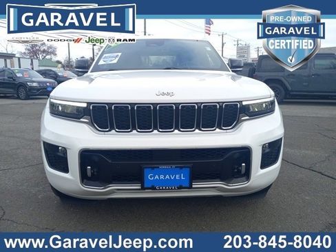 Used 2023 Jeep Grand Cherokee Overland w/ Luxury Tech Group IV image 16