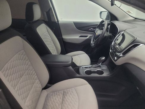 Used 2019 Chevrolet Equinox LT w/ Sun & Navigation Package image 21