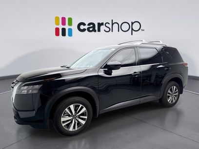 Used 2025 Nissan Pathfinder SL