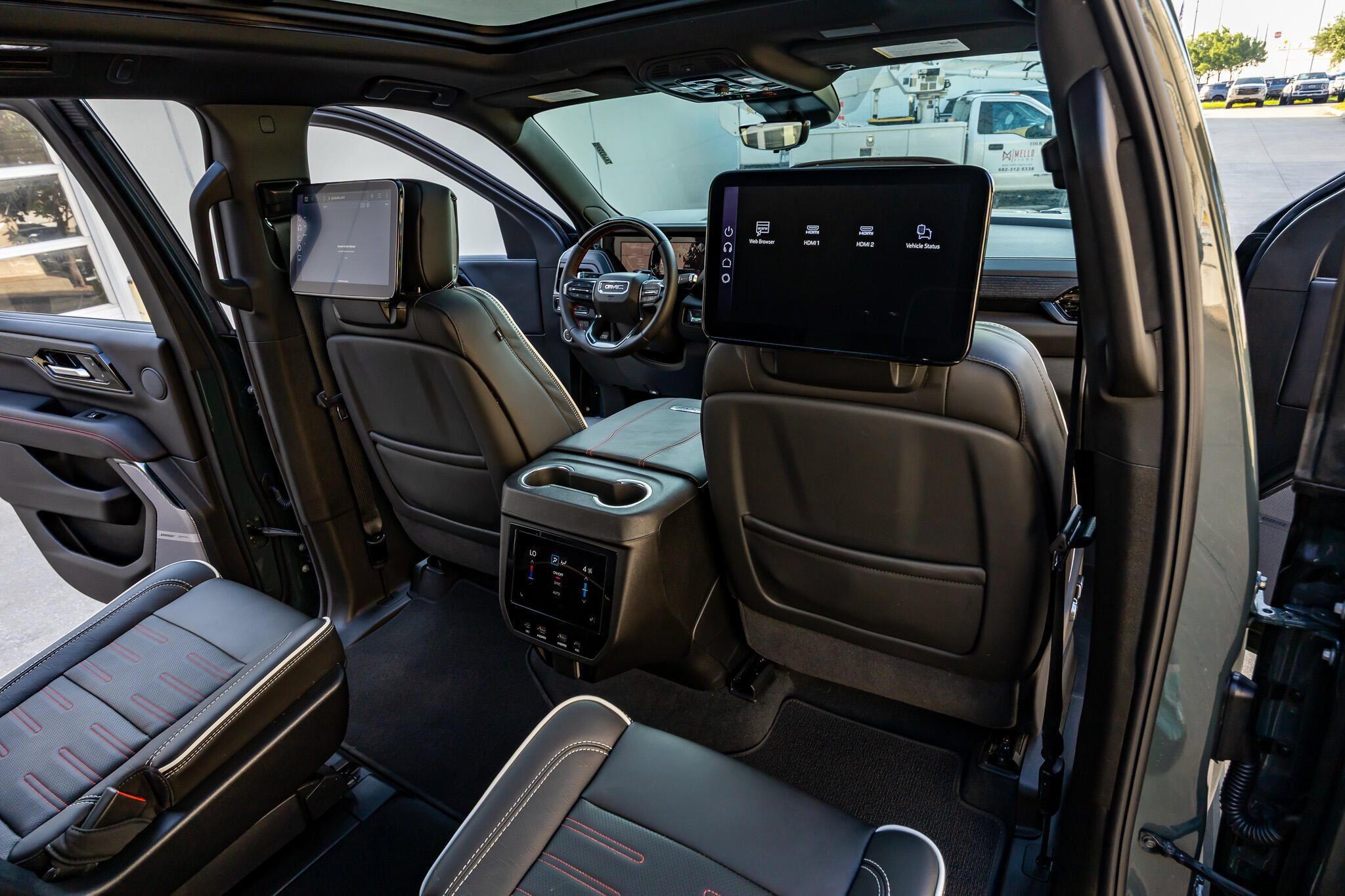 Used 2026 GMC Yukon AT4 Ultimate AWD/4WD image 33