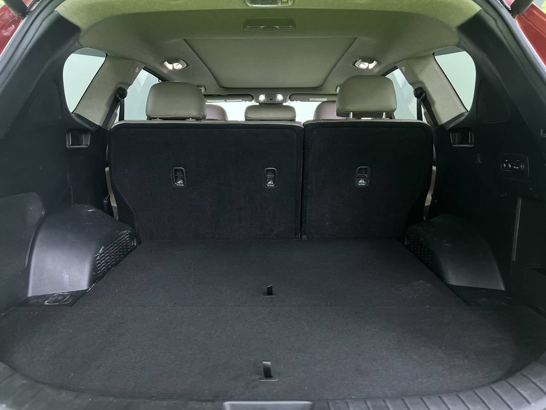 Used 2019 Hyundai Santa Fe Limited AWD/4WD image 28