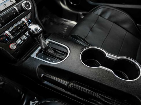 Used 2019 Ford Mustang Premium RWD image 23