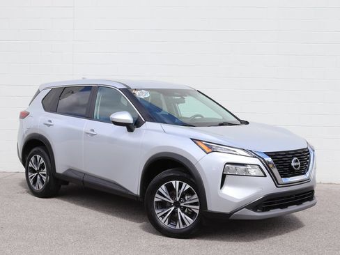 Used 2023 Nissan Rogue SV FWD image 1