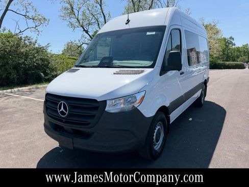 New 2026 Mercedes-Benz Sprinter 2500 image 2
