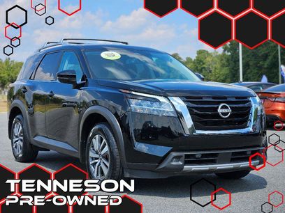 Used 2023 Nissan Pathfinder SL