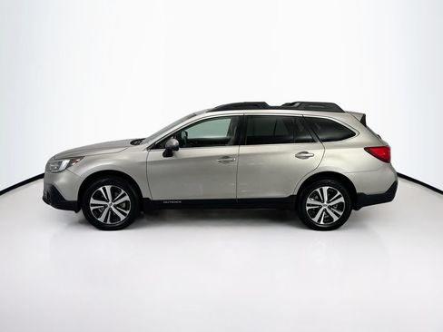 Used 2019 Subaru Outback 2.5i Limited AWD/4WD image 8