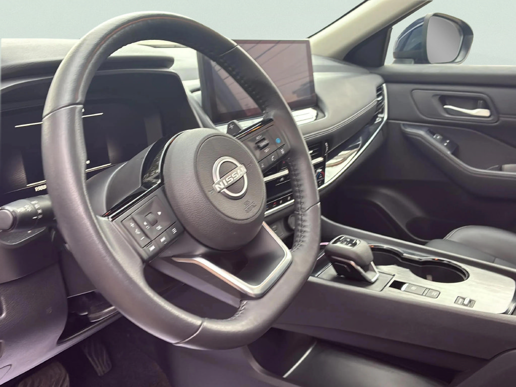 Used 2024 Nissan Rogue SL w/ SL Premium Package FWD image 13