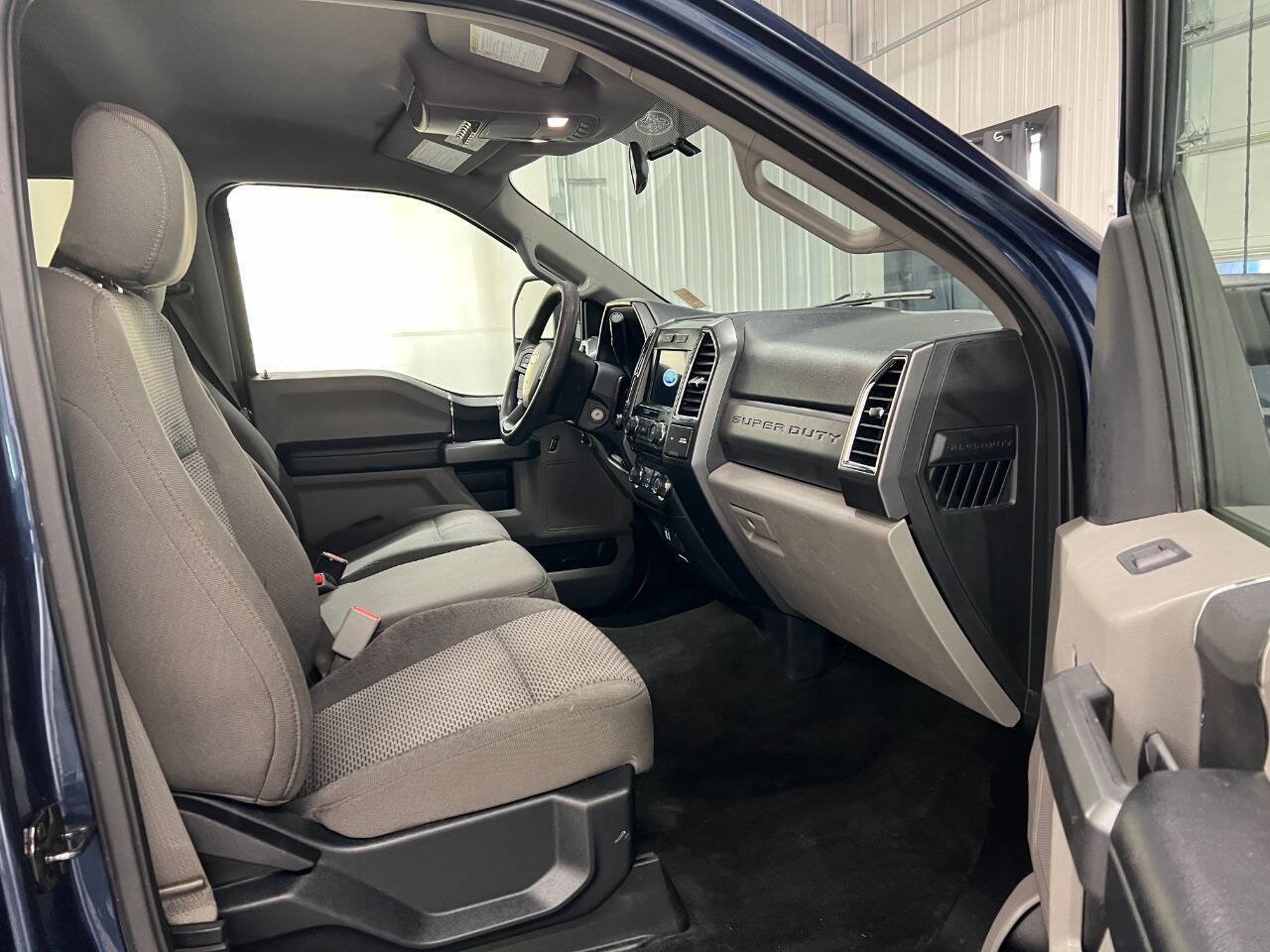 Used 2017 Ford F250 XLT w/ XLT Value Package AWD/4WD image 11