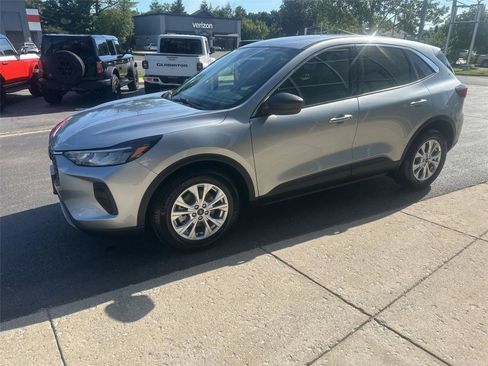 Used 2023 Ford Escape Active FWD image 6
