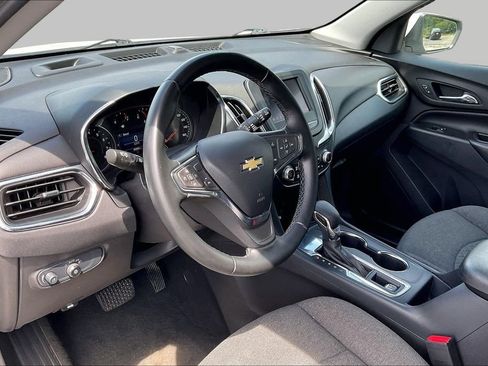 Used 2024 Chevrolet Equinox LT FWD image 14