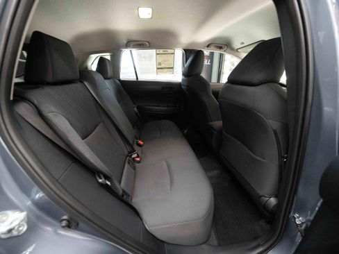 Used 2025 Toyota Corolla Cross LE FWD image 25
