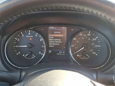 Used 2019 Nissan Rogue SV w/ Premium Package image 20