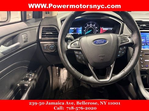 Used 2020 Ford Fusion Titanium image 25