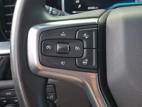 Used 2025 Chevrolet Silverado 1500 LT AWD/4WD image 21
