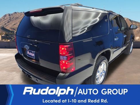 Used 2008 Chevrolet Suburban LTZ w/ LTZ Preferred Equipment Group AWD/4WD image 5