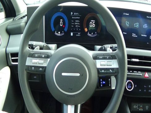 Used 2025 Hyundai Sonata SEL FWD image 18
