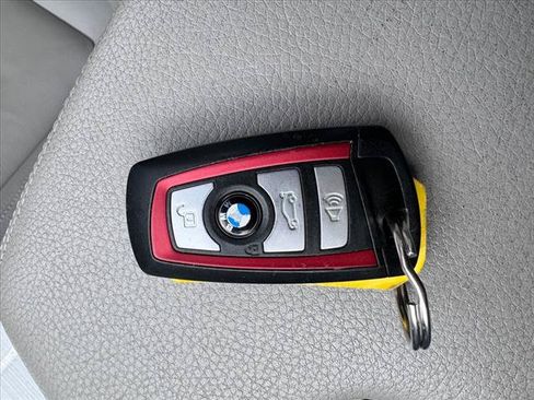Used 2012 BMW 335i Sedan RWD image 16