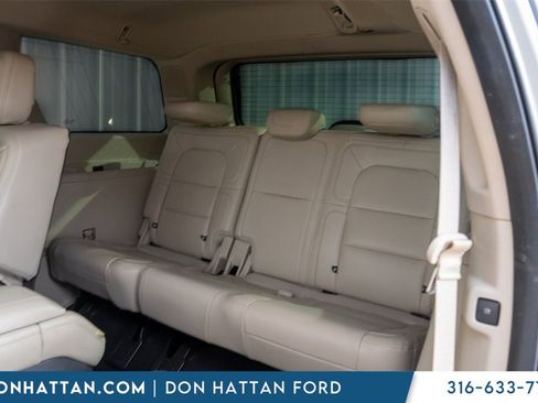 Used 2020 Lincoln Navigator Reserve w/ Luxury Package image 20