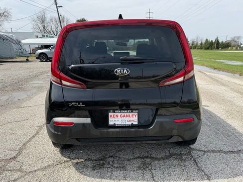Used 2021 Kia Soul LX image 12