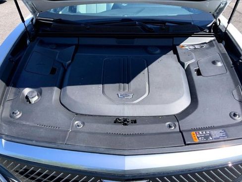 Certified 2024 Cadillac Lyriq Luxury w/ LPO, Floor Liner Package AWD/4WD image 9