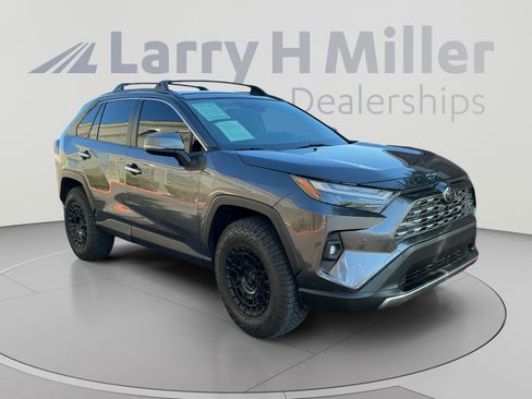 Used 2025 Toyota RAV4 Limited w/ Advanced Technology Package AWD/4WD image 7