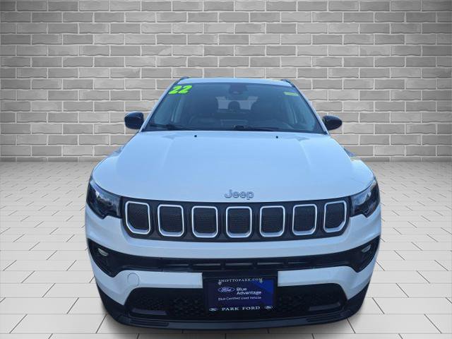Used 2022 Jeep Compass Latitude w/ Convenience Group AWD/4WD image 6