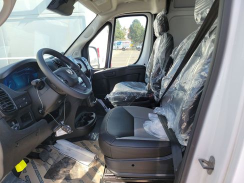 Used 2025 RAM ProMaster 3500 w/ Convenience Group image 7