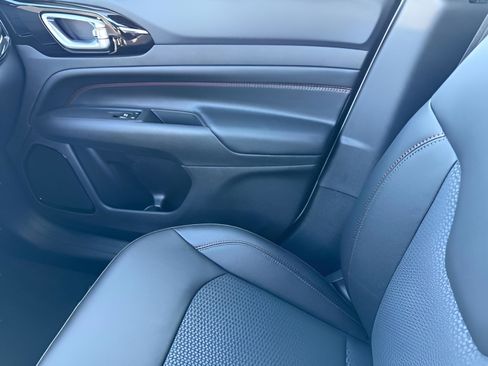 New 2026 Jeep Compass Trailhawk image 22