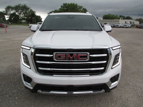 New 2026 GMC Yukon Elevation w/ Elevation Premium Package AWD/4WD image 10