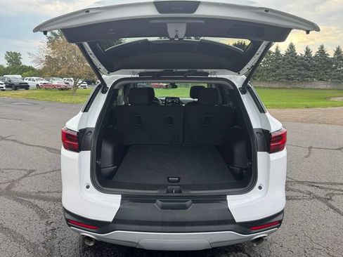 Used 2024 Chevrolet Blazer LT w/ Convenience Package FWD image 17