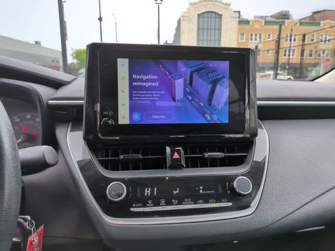 Used 2024 Toyota Corolla LE FWD image 18