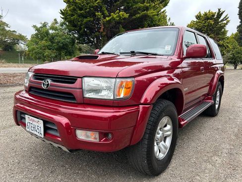 Used 2002 Toyota 4Runner SR5 AWD/4WD image 1