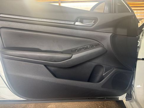 Used 2025 Nissan Altima 2.5 SV FWD image 18