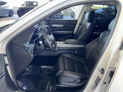 Used 2023 Genesis GV70 2.5T w/ Advanced Package image 19