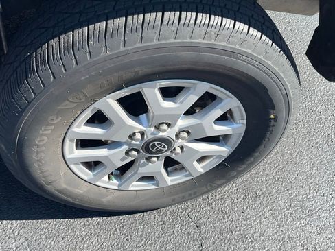 Used 2024 Toyota Tacoma SR5 image 5